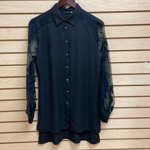 Serpil women top Size Large